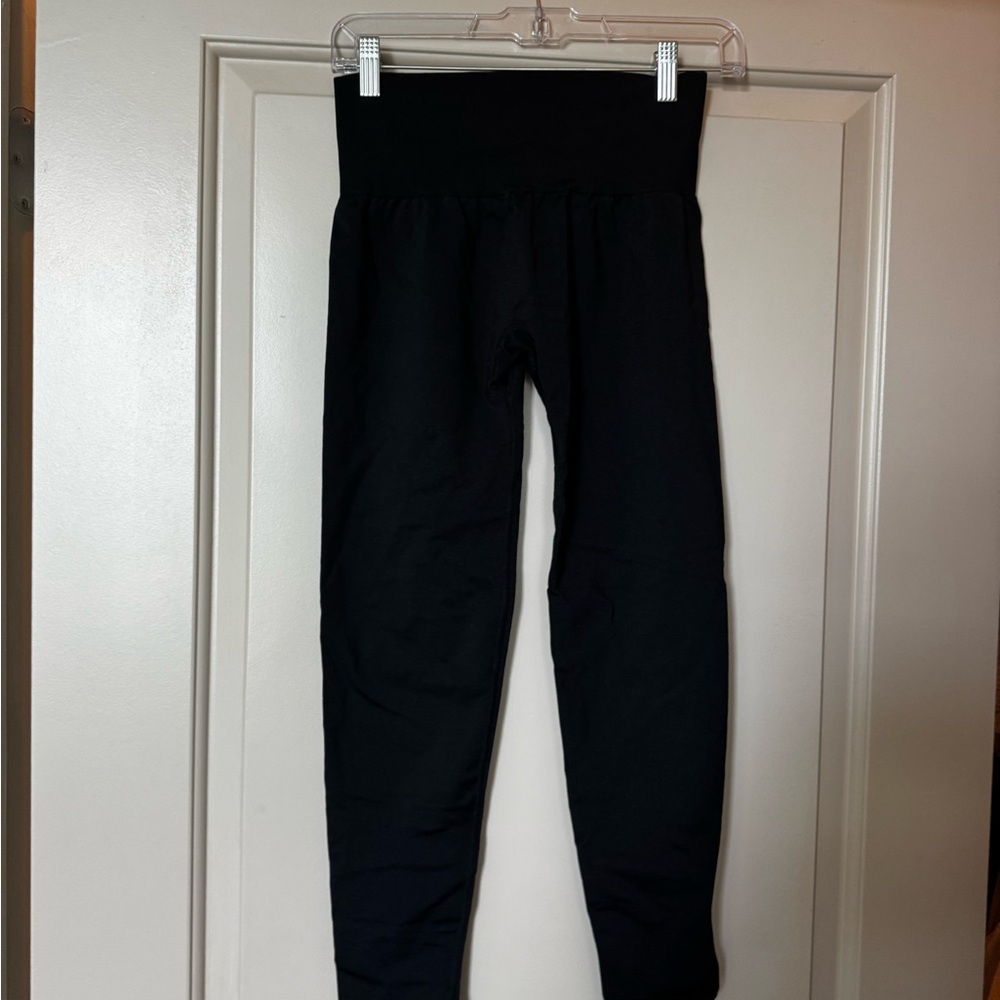 NVGTN SEAMLESS Black Leggings